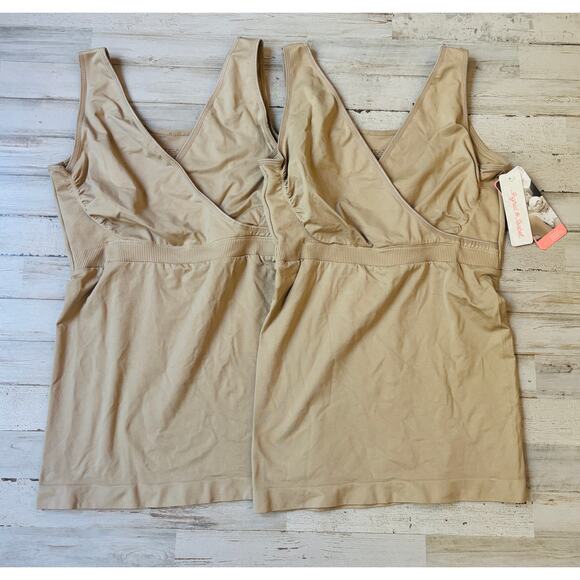 Lot of 2 Ingrid and Isabel Nursing tank tops sz L NWT - Picture 1 of 3